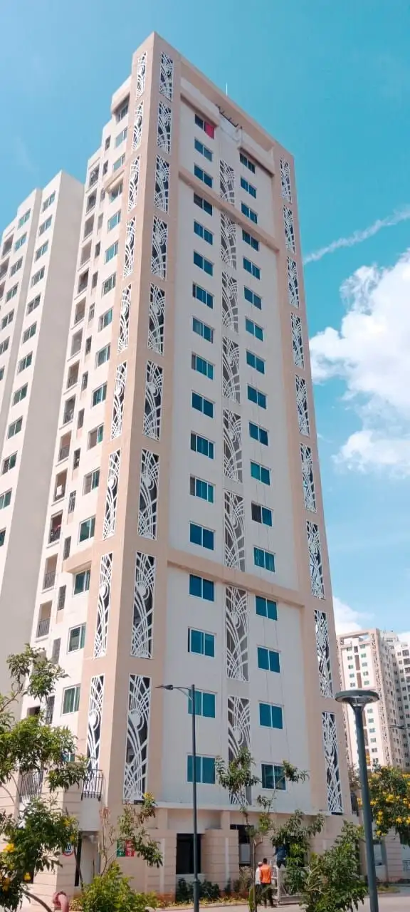 Shriram Greenfield, Bidarahalli, Bengaluru: Two towers with the leaf-pattern screens on every floor